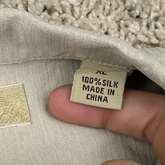 Tommy Bahama Men's XL Silk Ivory Short Sleeve Button Up Hawaii Luau Dad Shirt - Picture 3 of 8